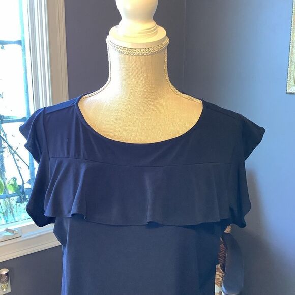 Banana Republic Navy Blouse - Picture 2 of 3